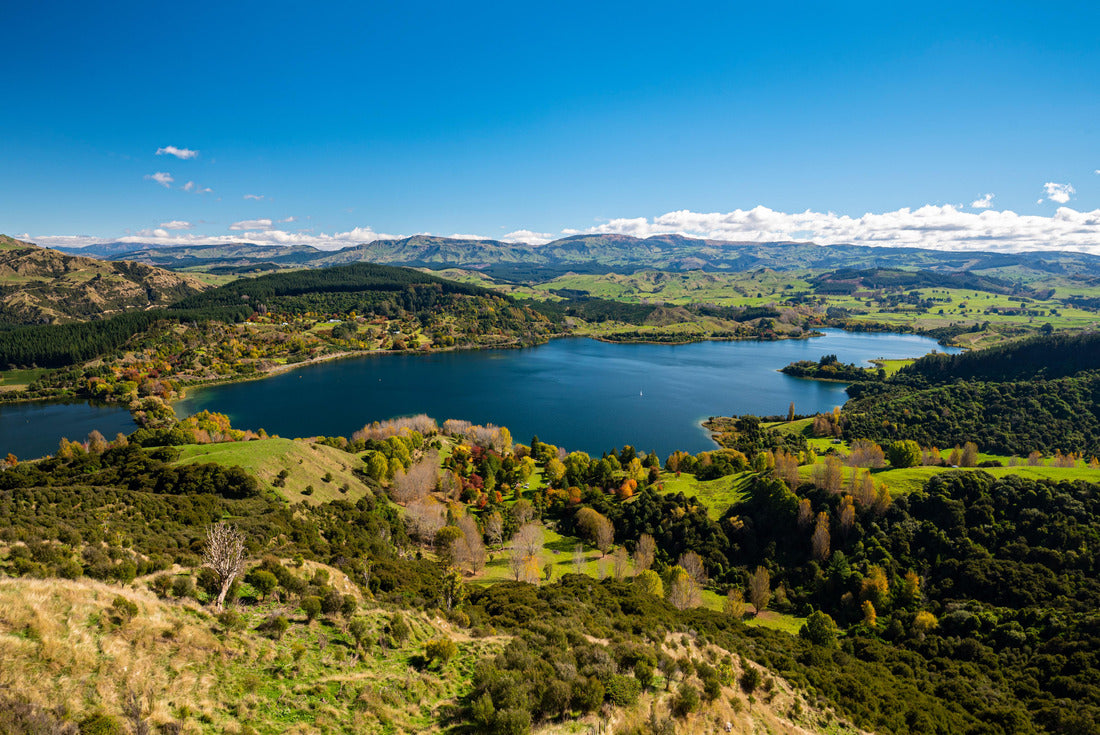 Noah Jigsaw Puzzle Panorama of Tutira Lake, Hawke's Bay, New Zealand 2000 pieces