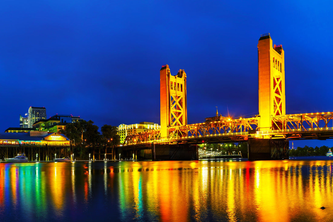 Golden Gates drawbridge in Sacramento 2000pc Puzzle