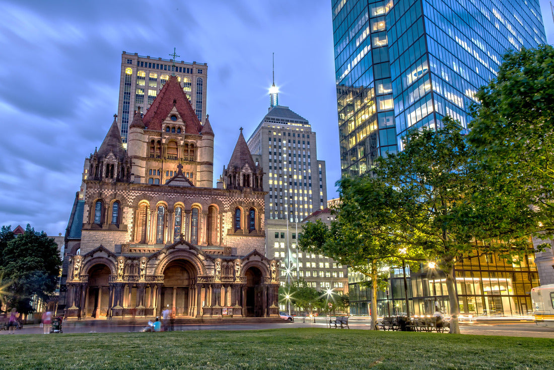Noah Jigsaw Puzzle Massachusetts, Trinity Church in Boston at Night 2000 pieces