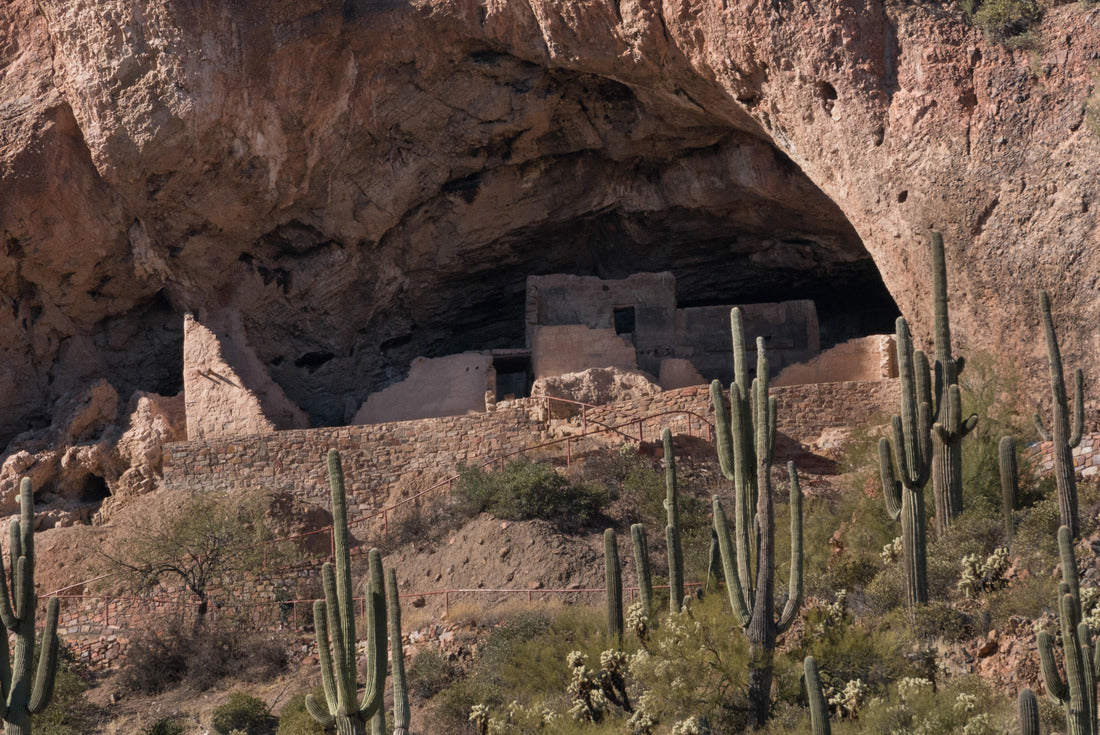 Indian cliff dwelling at Tonto National Monument 2000pc Puzzle