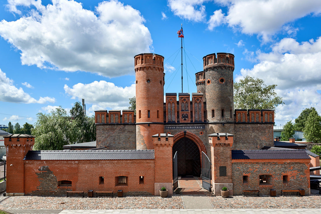 Friedrichsburg gate in Kaliningrad city. Russia 2000pc Puzzle