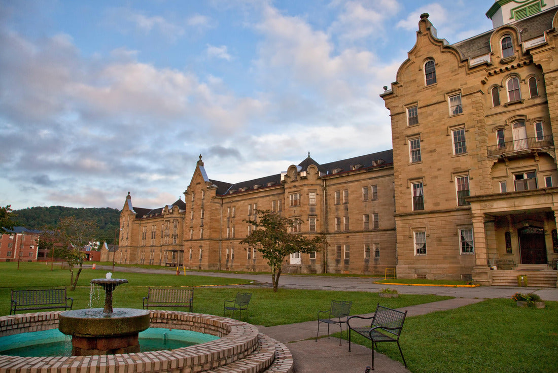Abandoned Lunatic Asylum, Weston, West Virginia 2000pc Puzzle