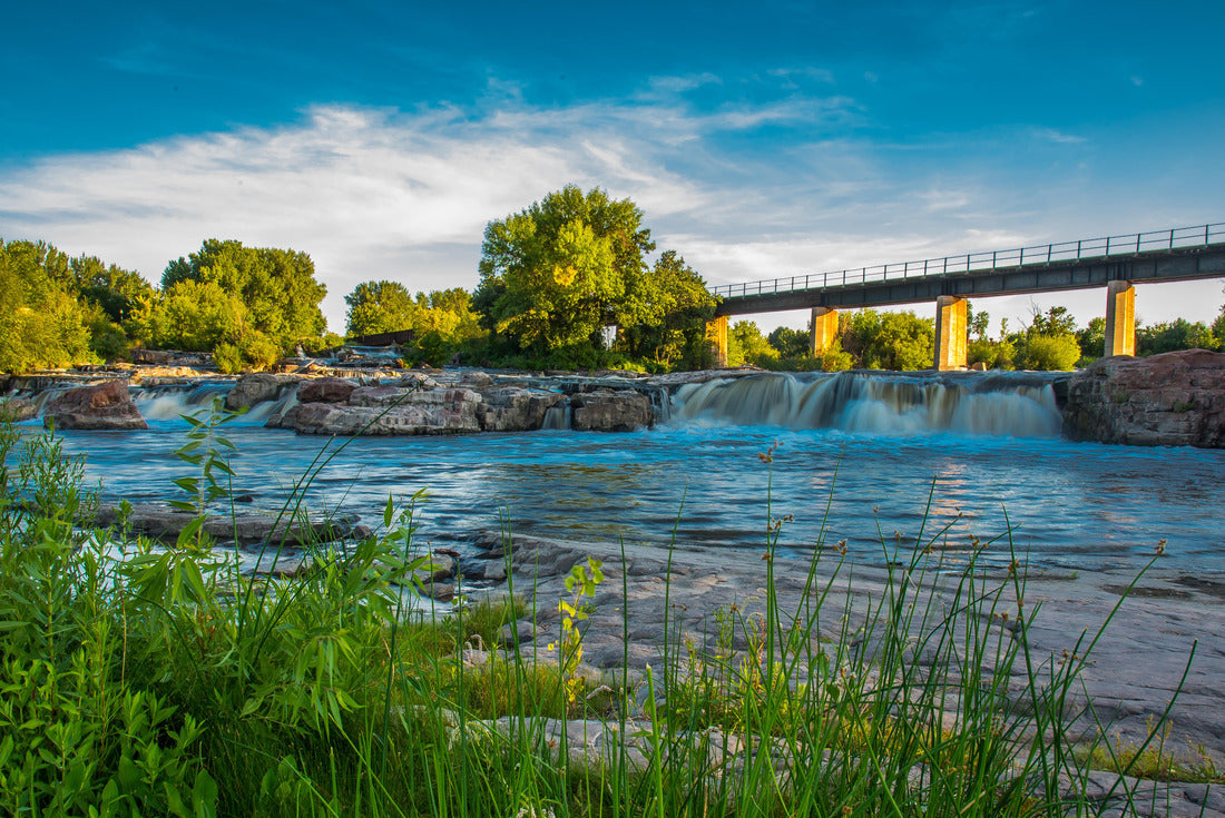 Noah Jigsaw Puzzle Sioux Falls waterfalls and river in the capital 2000 pieces