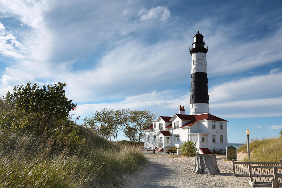 Noah Jigsaw Puzzle Big Sable Point Lighthouse, Ludington, Michigan 2000 pieces