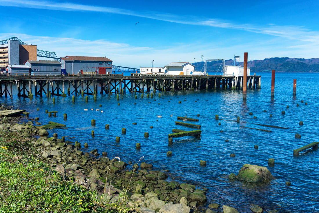 Canneries on the waterfront of Astoria, Oregon 2000pc Puzzle