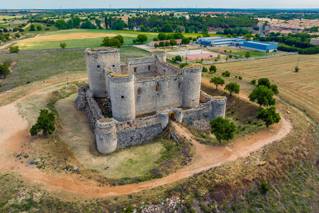 Pioz Castle in the province of Guadalajara 2000pc Puzzle