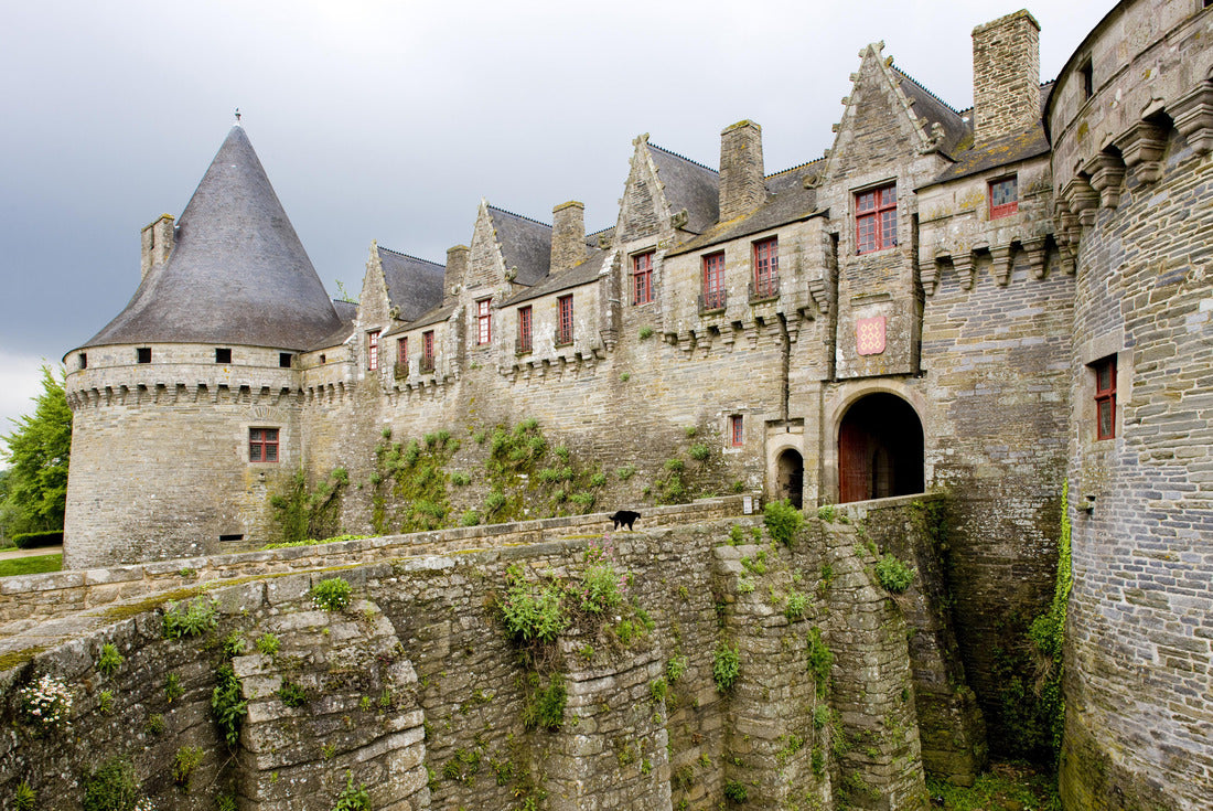 Castle of Rohan, Pontivy, Brittany, France 2000pc Puzzle
