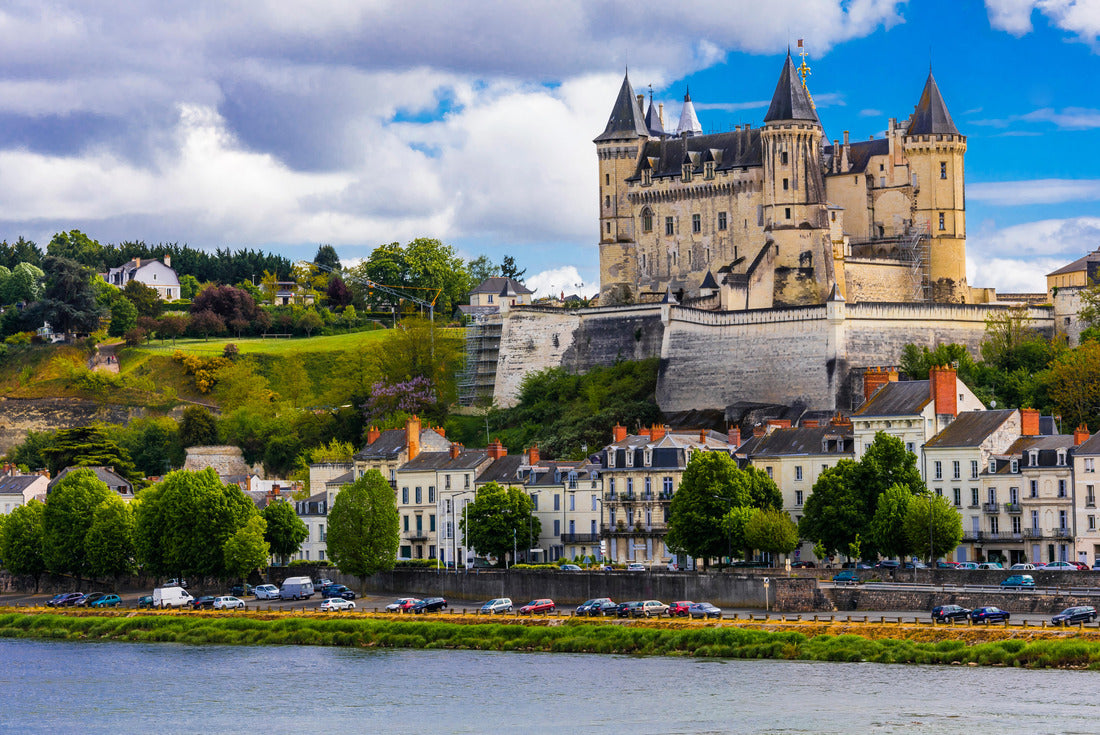 Saumur. Saumur, France 2000pc Puzzle