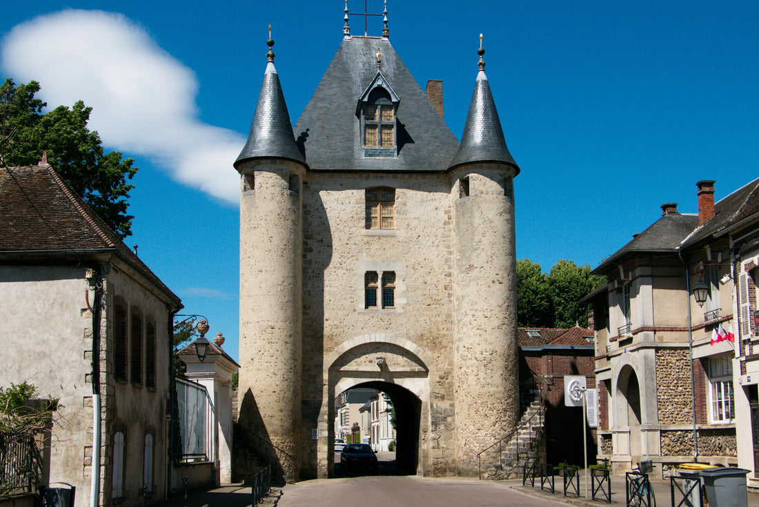 Villeneuve sur Yonne in Burgundy, France 2000pc Puzzle