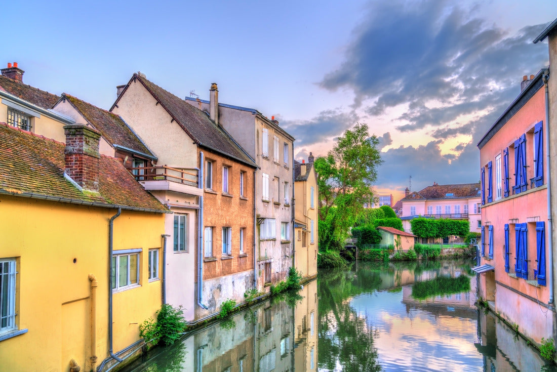 Noah Jigsaw Puzzle Blaise - Centre-Val de Loire, France 2000 Pieces