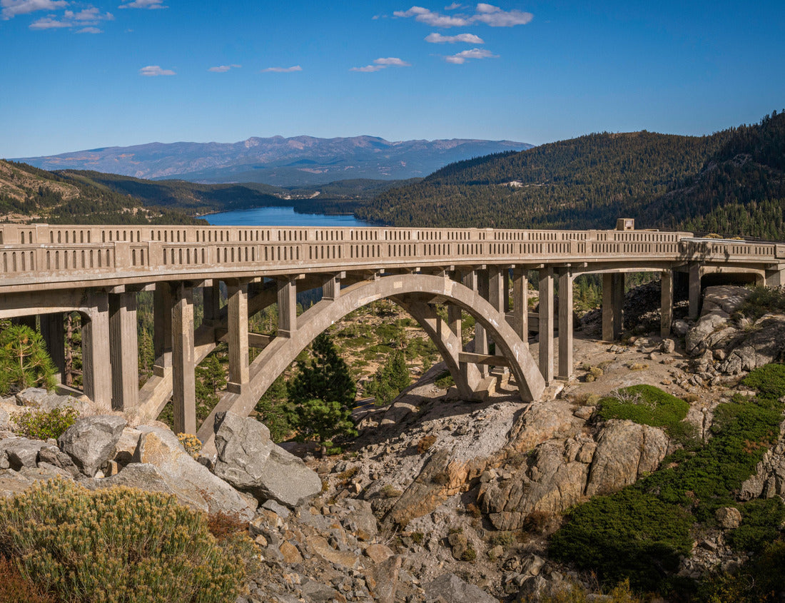 Noah Jigsaw Puzzle Donner Summit Bridge, aka Rainbow Bridge over Donner Pass on historic US Route 40 near Lake Tahoe, in Truckee, Nevada County, Northern California 1000 Pieces
