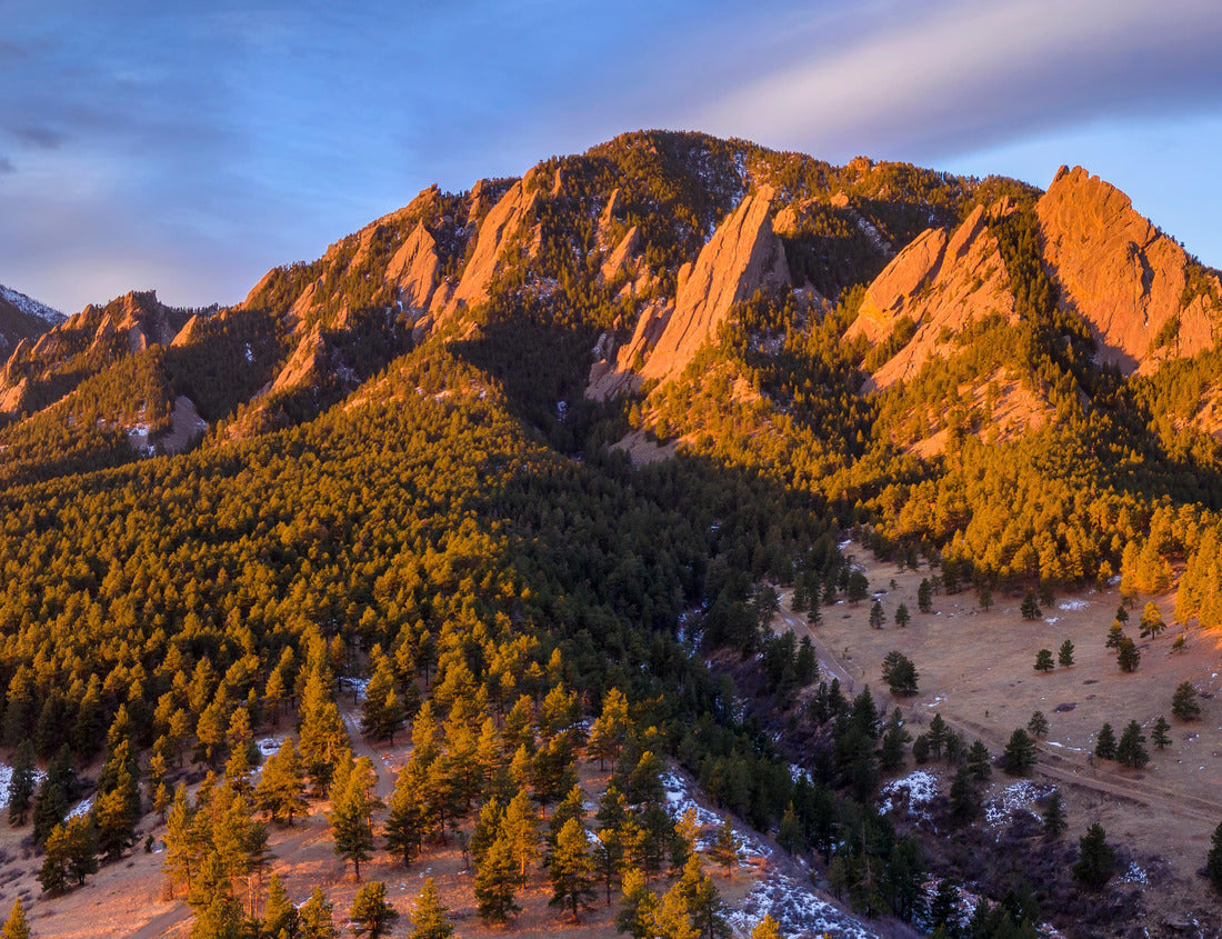 Noah Jigsaw Puzzle Panoramic aerial of Green Mountain with bear peaks in the distance shortly after sunrise in Boulder, Colorado in winter 1000 Pieces