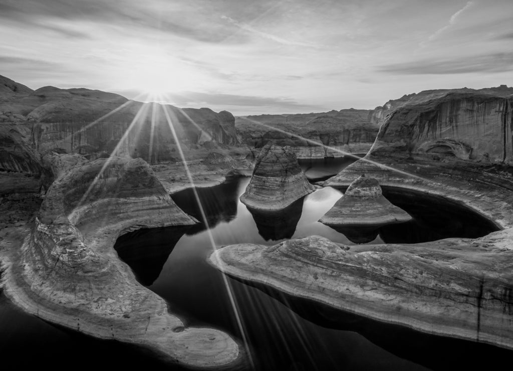 Reflection Canyon at sunrise (Utah) in black white