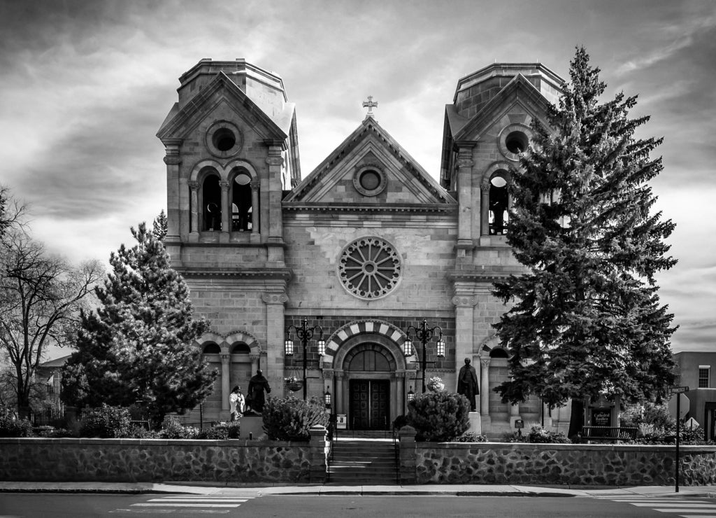 Cathedral Basilica of St. Francis of Assisi - Santa Fe, New Mexico in black white