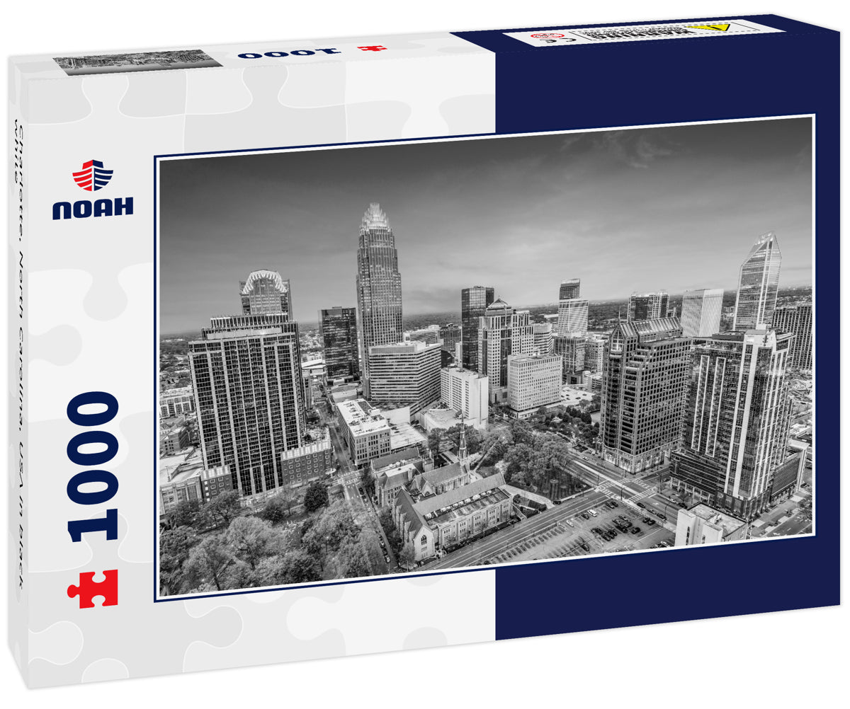 Charlotte, North Carolina, USA in black white
