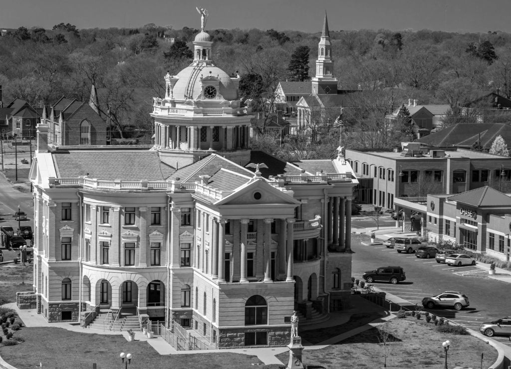 Marshall, Texas - Marshall Texas Courthouse and townsquare, Harrison County Courthouse, Marshall, Texas in black white