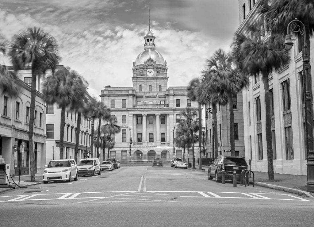 City Hall in Savannah, Georgia in black white