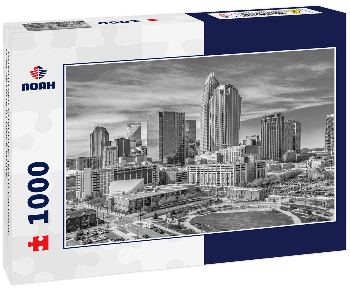 Downtown Charlotte, North Carolina, USA Skyline in black white