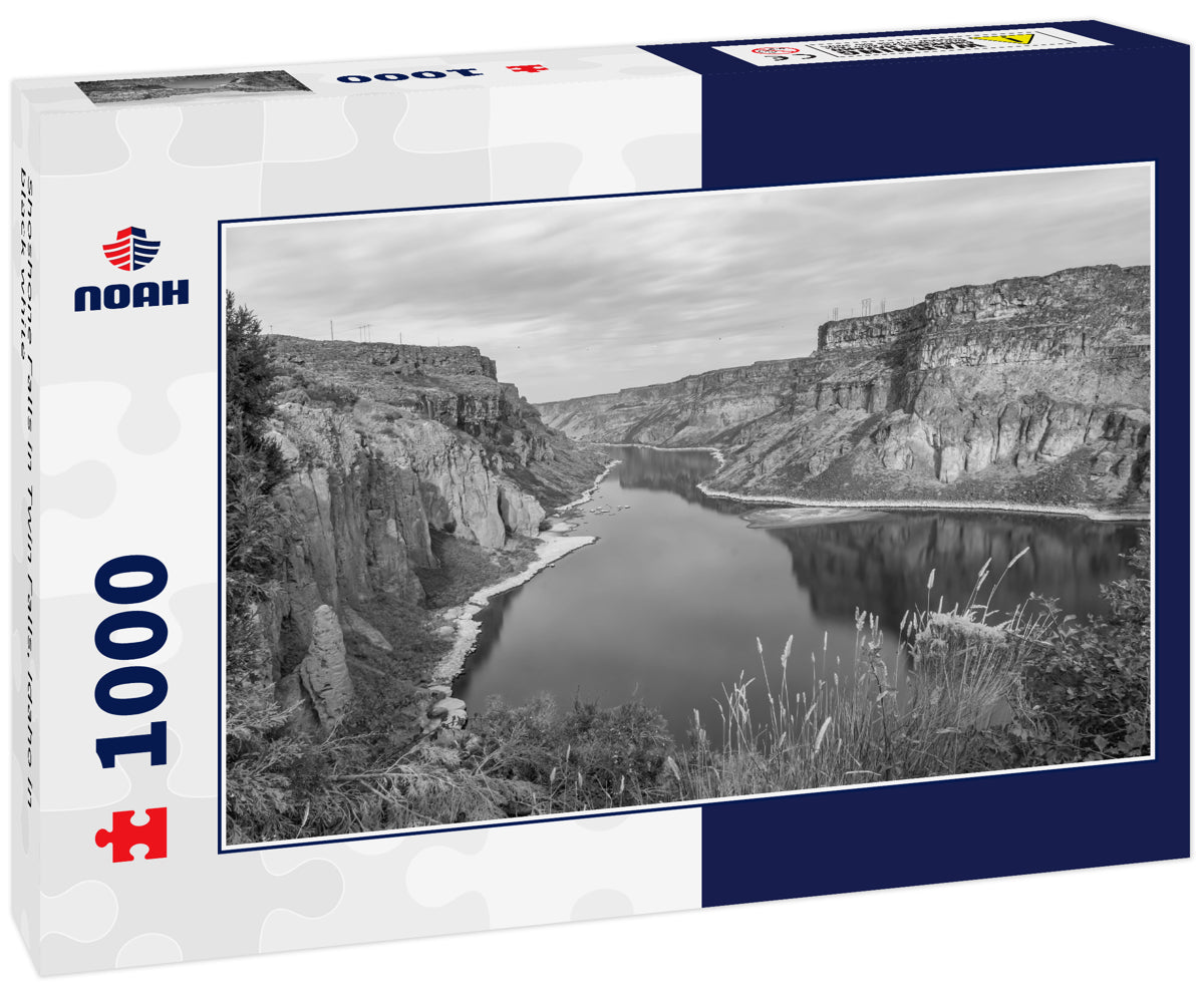 Shoshone Falls in Twin Falls, Idaho in black white