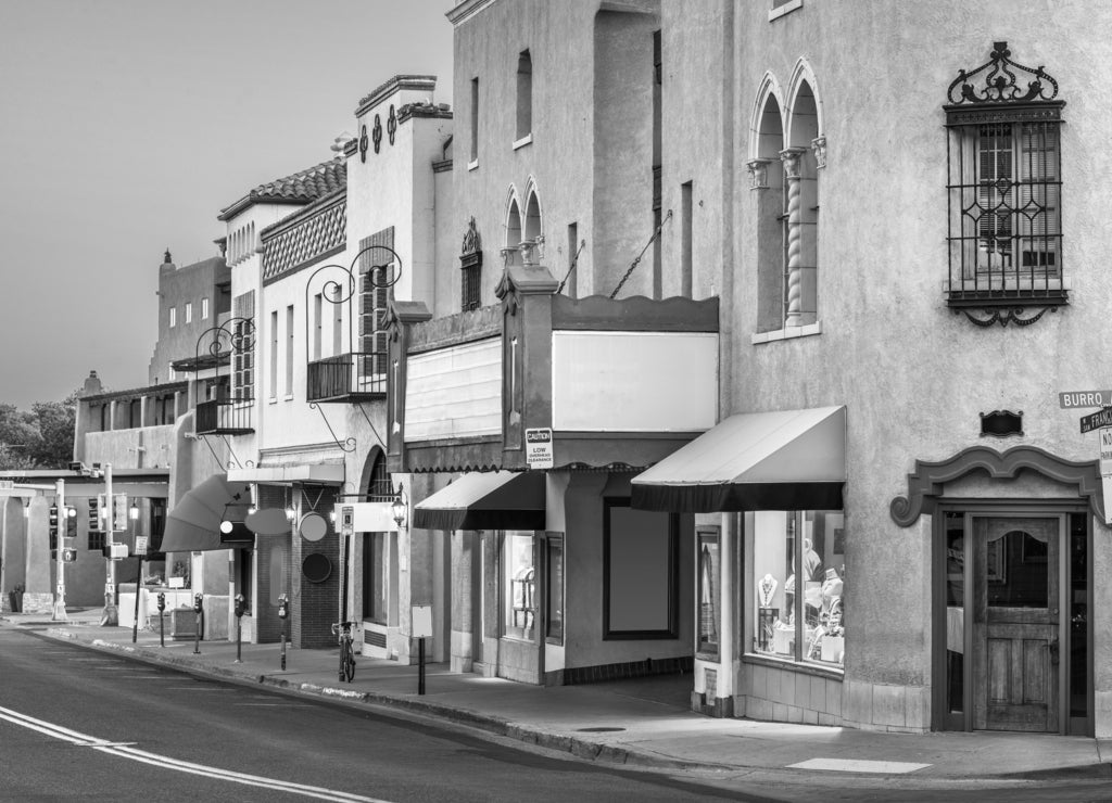 Santa Fe, New Mexico, USA in black white