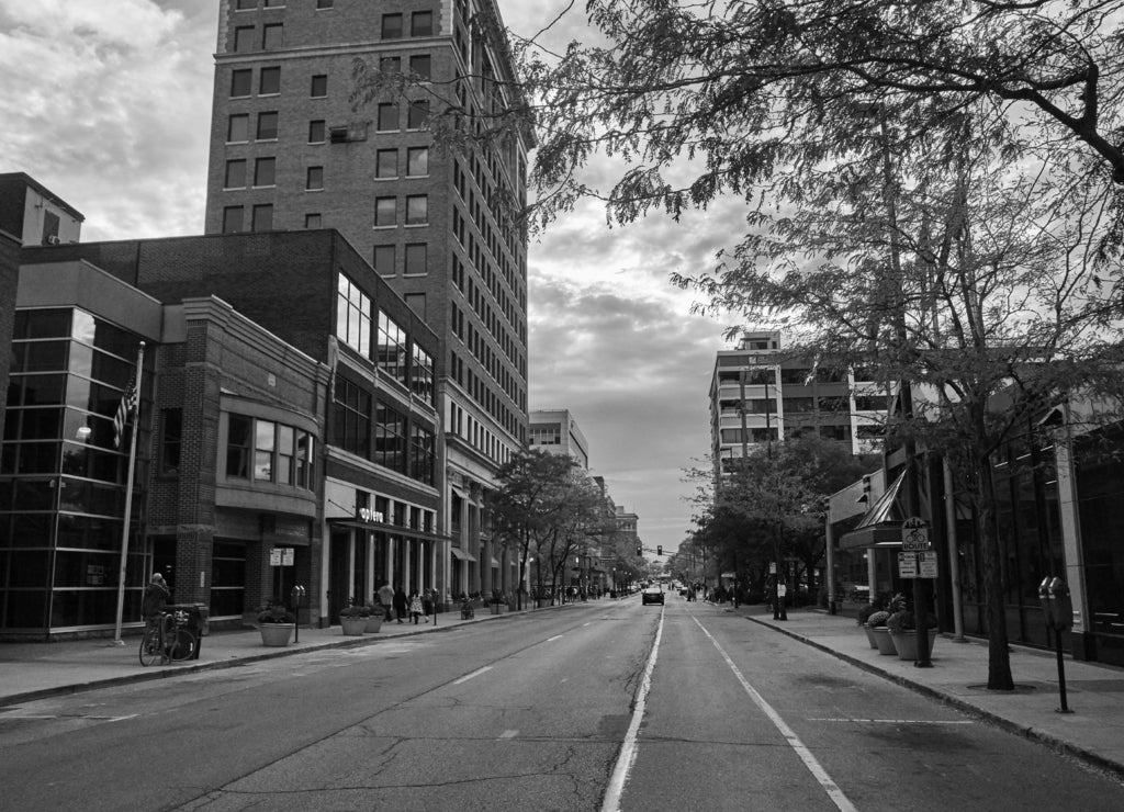 Downtown Street Fort Wayne Indiana in black white