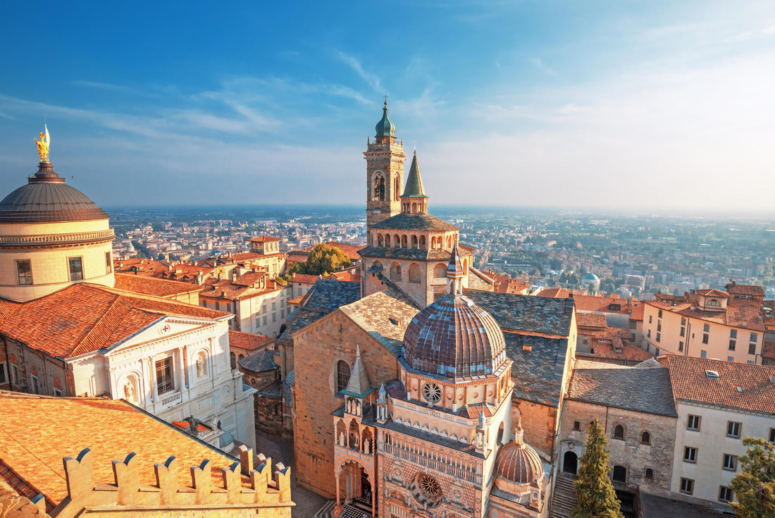 Bergamo, Italy. the old town and the Basilica of Santa Maria Maggiore and Cappella Colleoni in Citta Alta. Landscape of historic buildings during sunset 2000pc Puzzle