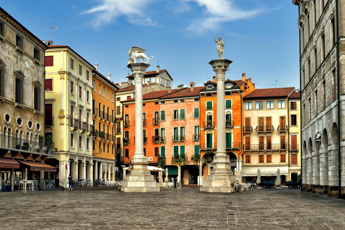 Vicenza, Italy. View of the Piazza dei Signori in Vicenza, Italy on September 5, 2016. Vicenza is located in northeastern Italy, where it is also a World Heritage Site 2000pc Puzzle