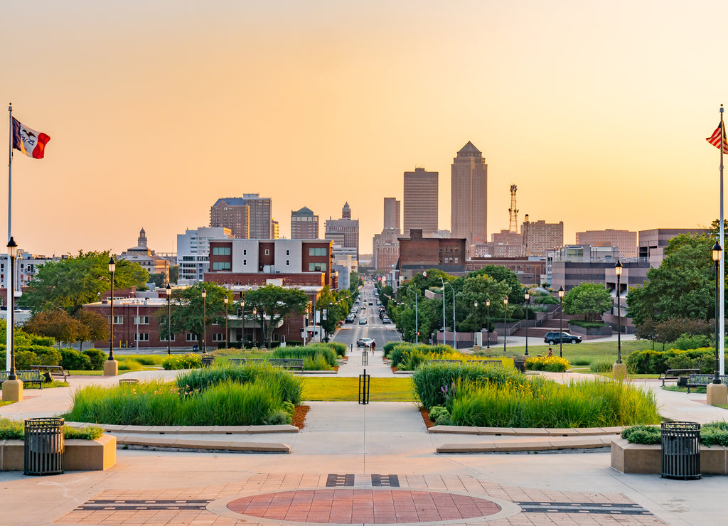 Des Moines, Iowa City Skyline at SUnset