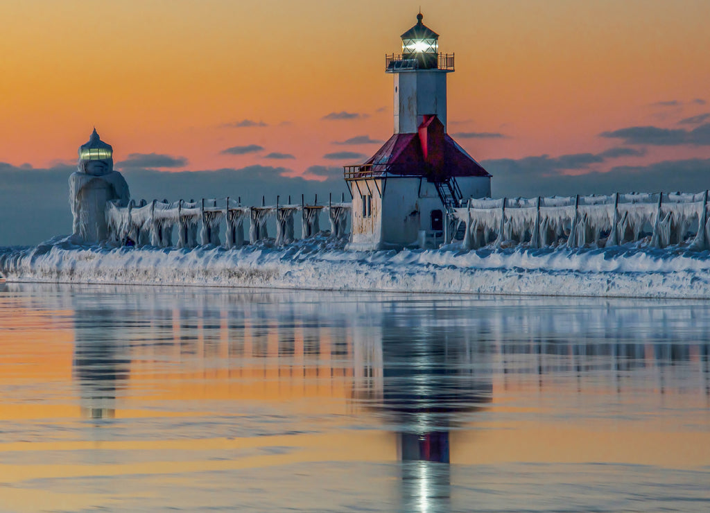 St. Joseph Pier Lighthouse, winter, Lake Michigan