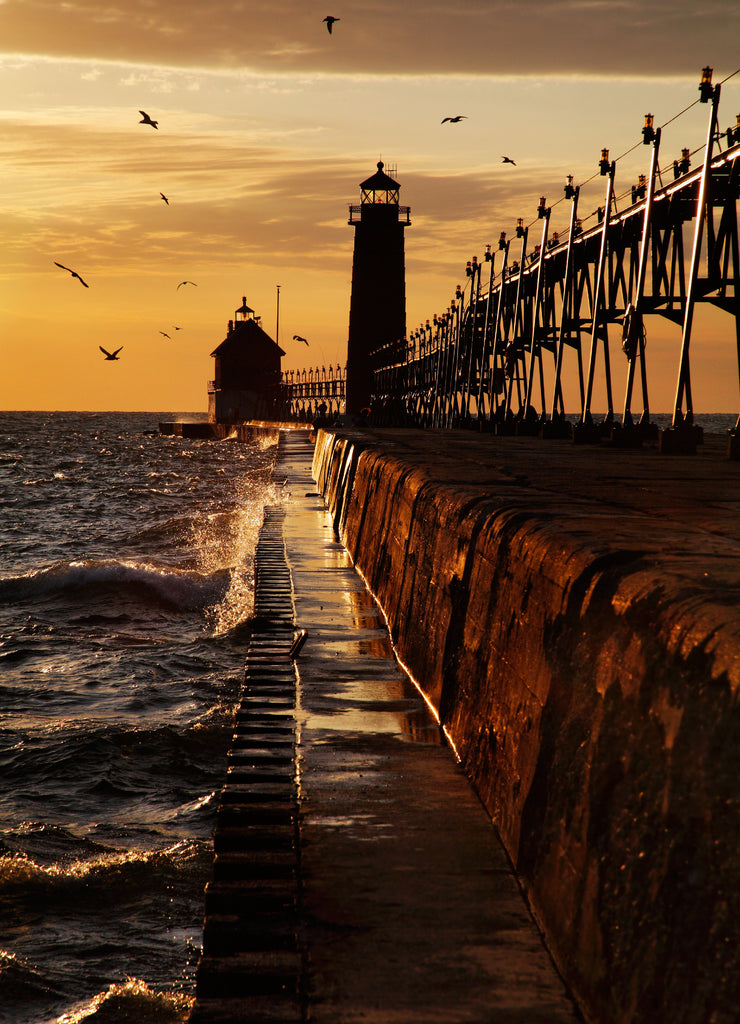 Grand Haven South Pierhead Lighthouse, Lake Michigan