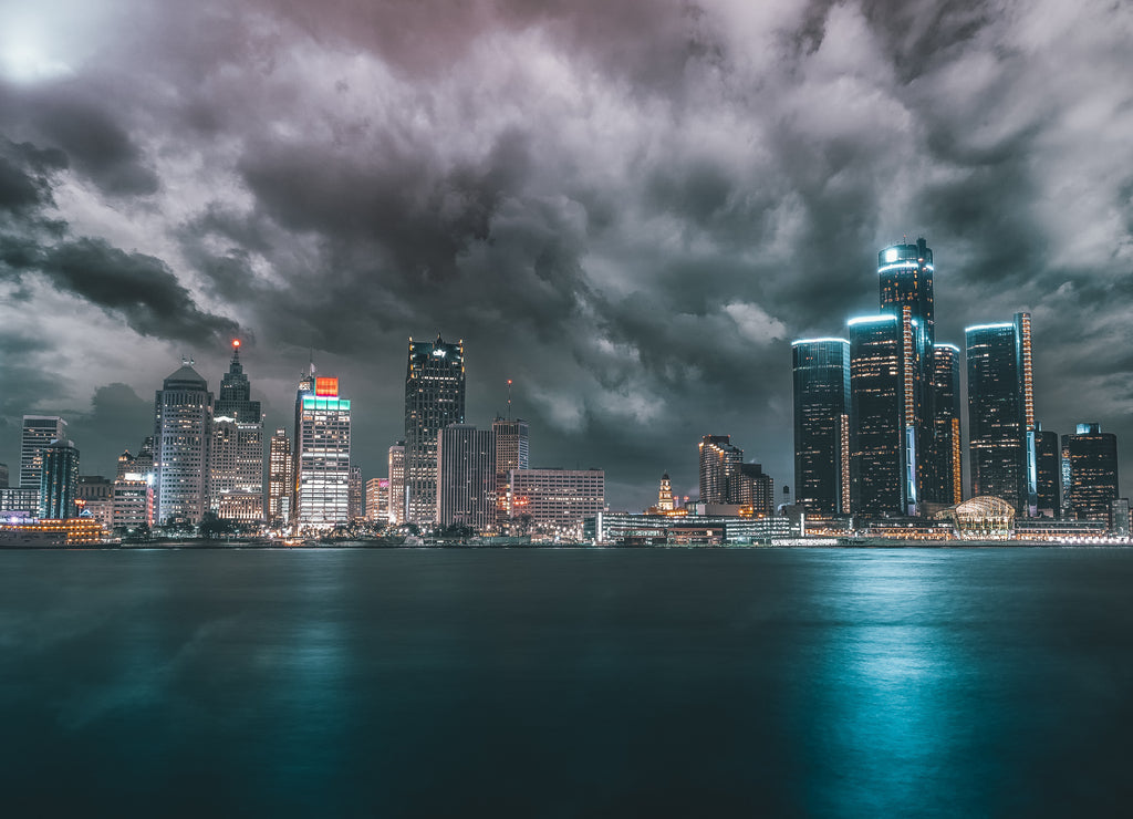 Detroit, Michigan skyline at night