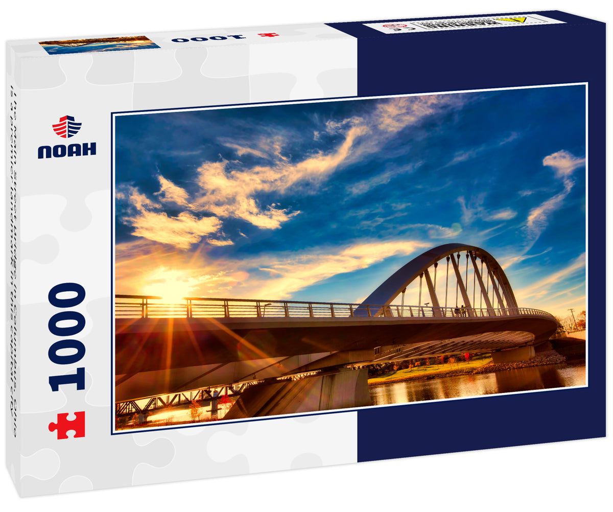 The Main Street Bridge in Columbus, Ohio is a premier landmark in this capital city