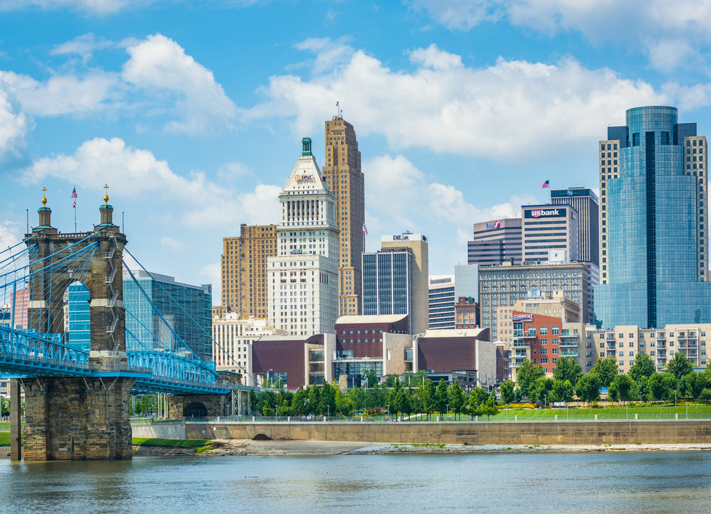 The Cincinnati skyline and Ohio River, seen from Covington, Kentucky