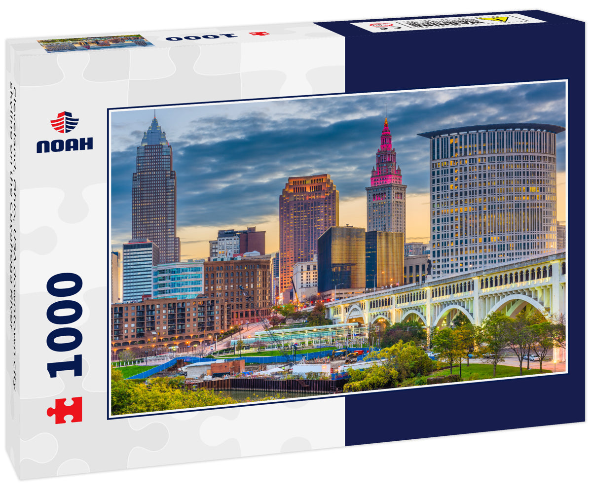 Cleveland, Ohio, USA downtown city skyline on the Cuyahoga River