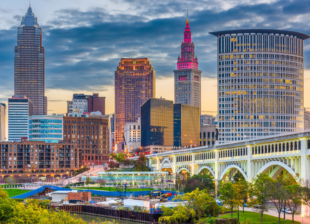 Cleveland, Ohio, USA downtown city skyline on the Cuyahoga River