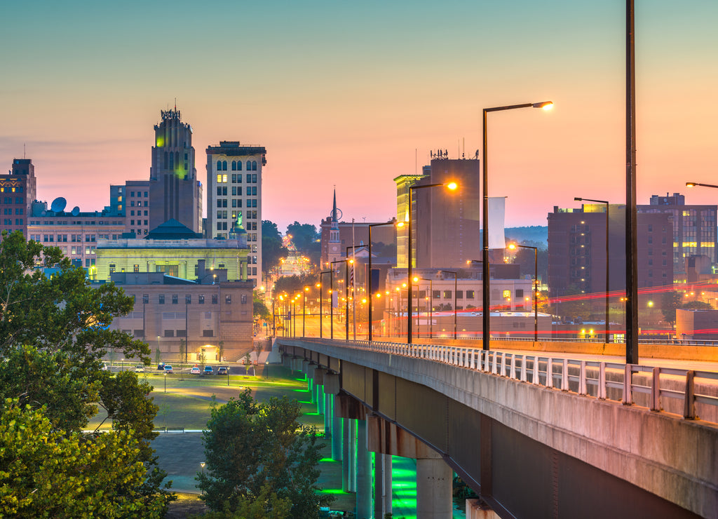 Youngstown, Ohio, USA Town Skyline