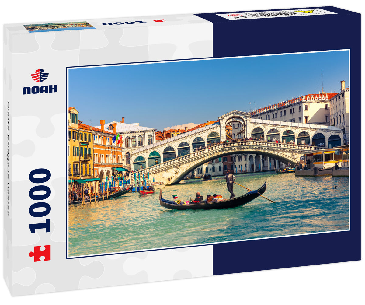 Rialto bridge in Venice