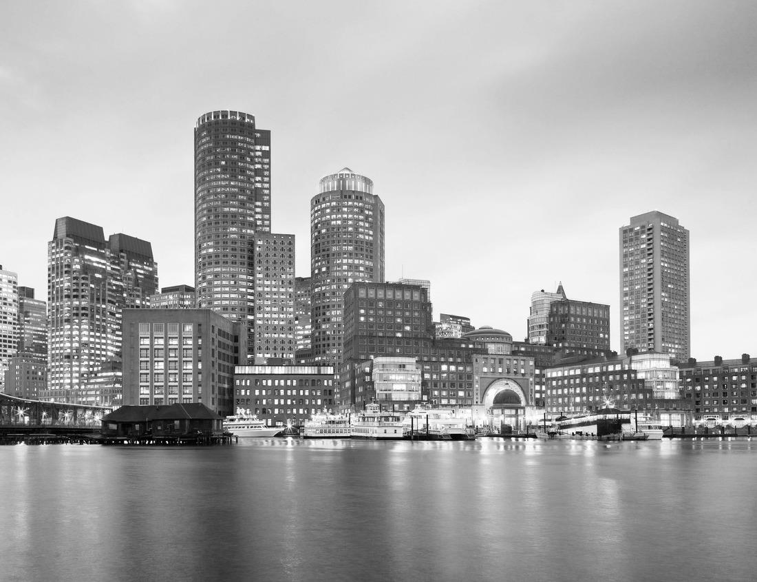 Noah Jigsaw Puzzle The New castle in Banska Stiavnica, Slovakia in black white 1000 pieces