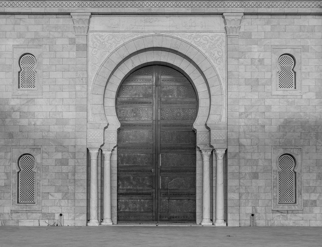 Noah Jigsaw Puzzle A bridge in the city at night. City lighting. Galaxy Bridge, Purmerend, Netherlands in black white 1000 pieces