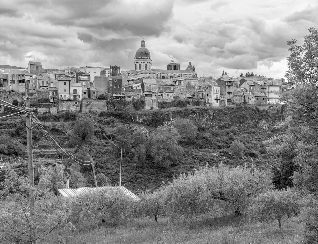 Noah Jigsaw Puzzle Jakarta History Museum, aka Fatahillah Museum or Batavia Museum, in the Old Town of Jakarta, Indonesia in black white 1000 pieces