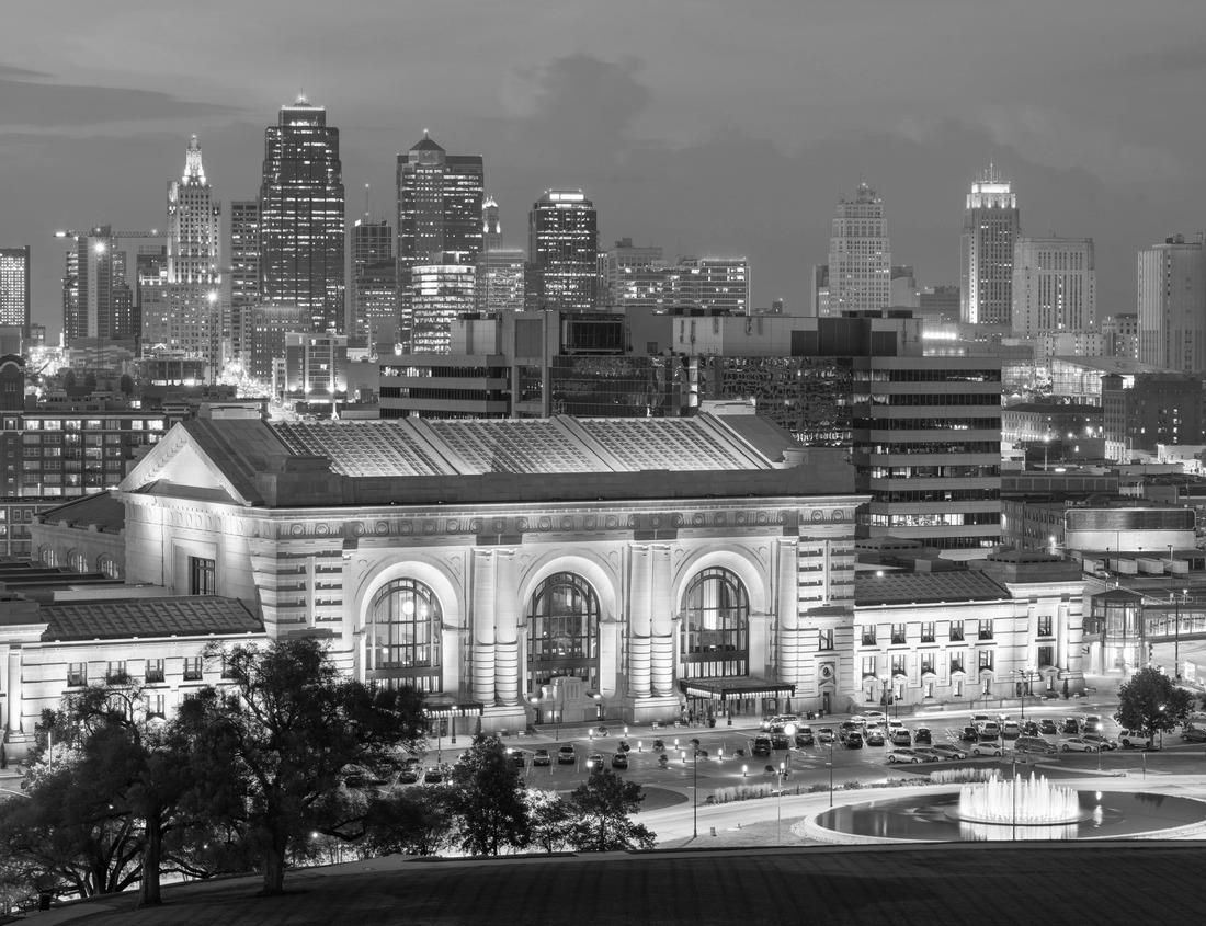 Noah Jigsaw Puzzle Gorgeous berber villages in the Atlas mountains of Morocco in black white 1000 pieces