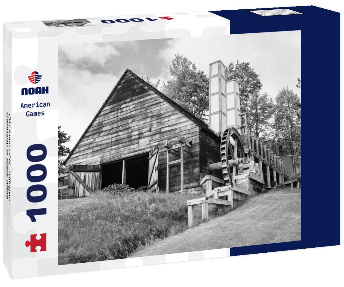 Noah Jigsaw Puzzle Old town of Nördlingen, Germany in black white 1000 pieces