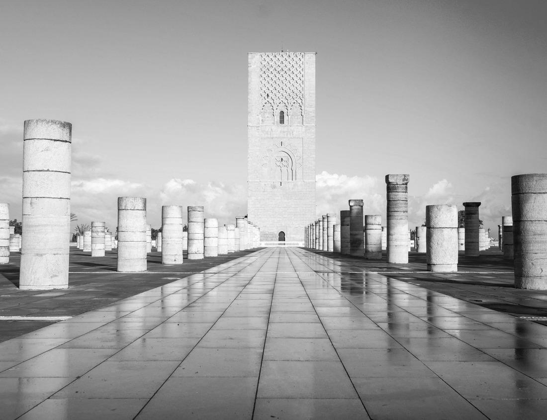 Noah Jigsaw Puzzle Sunset over the lighthouse on the cliff. Dramatic season with Bass Harbour Head Light Station in Tremont, Acadia National Park, Maine in black white 1000 pieces