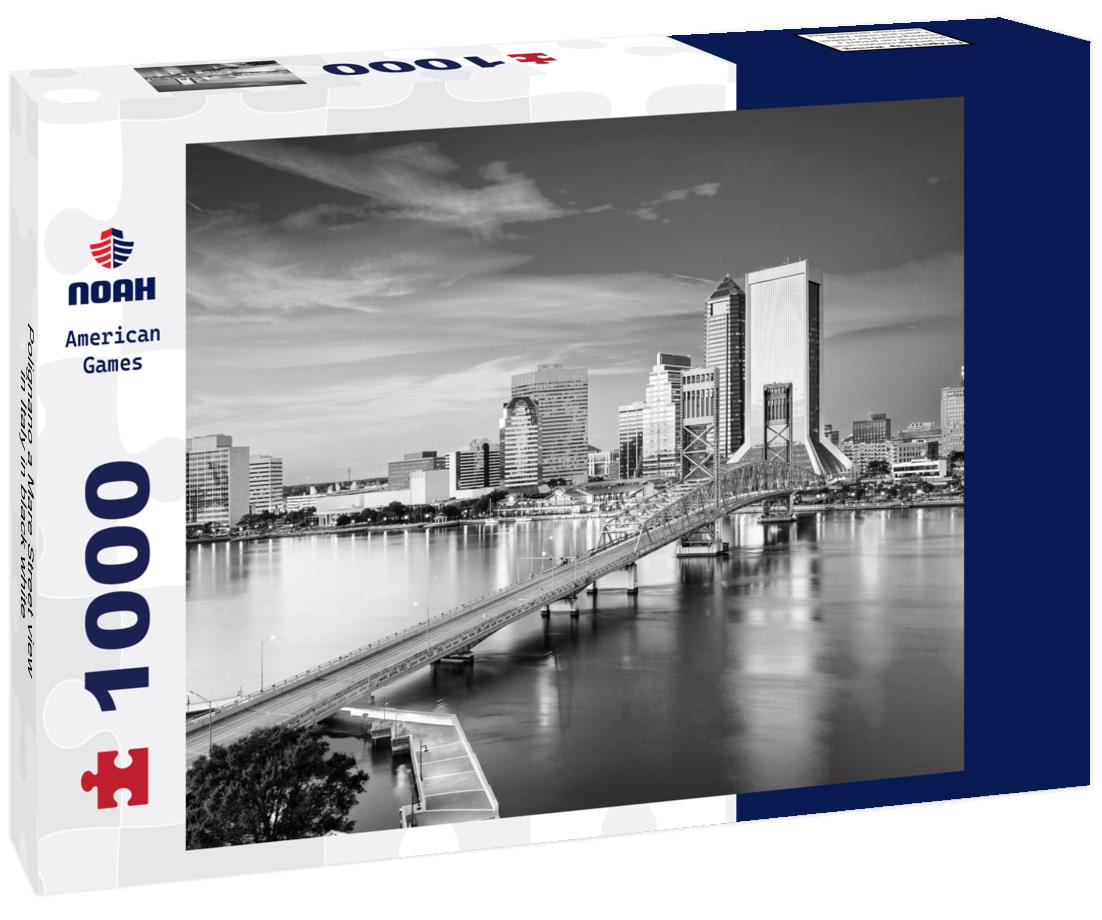 Noah Jigsaw Puzzle Polignano a Mare Street view in Italy in black white 1000 pieces