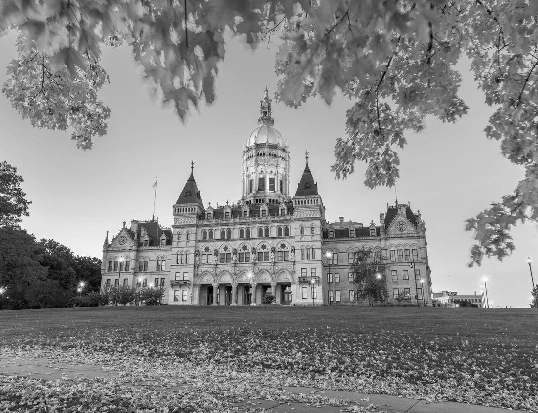 Noah Jigsaw Puzzle Old town of Passau, Bavaria, Germany in black white 1000 pieces