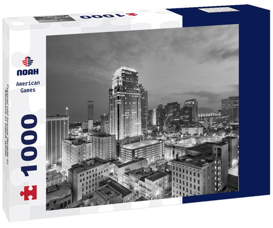 Noah Jigsaw Puzzle Typical old house facade in Messina in black white 1000 pieces