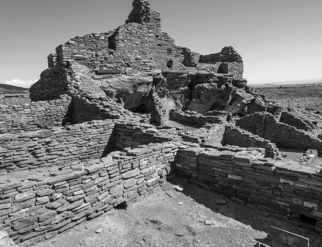 Noah Jigsaw Puzzle Lake Havasu City Az Quoddy Light Houses in black white 1000 pieces