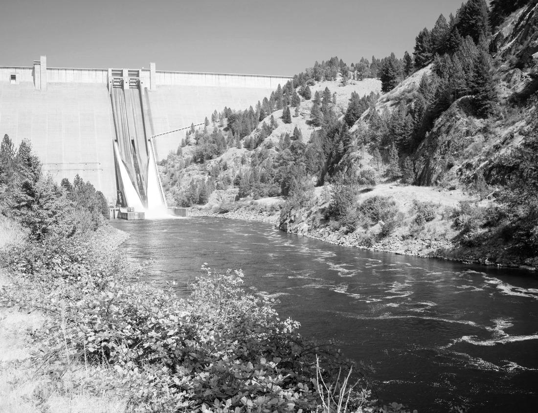 Noah Jigsaw Puzzle Skyline of Antwerp at the harbor, Belgium in black white 1000 pieces