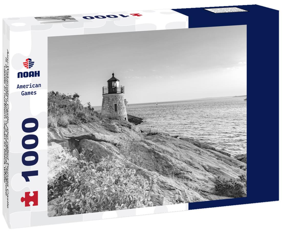 Noah Jigsaw Puzzle Aizu-Wakamatsu Castle, also called Tsuruga Castle, is a concrete replica of a traditional Japanese castle in northern Japan in black white 1000 pieces