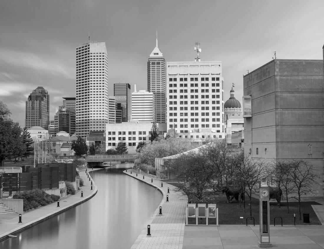 Noah Jigsaw Puzzle Sunny view of the historical Sun Temple in Mesa Verde National Park at Colorado in black white 1000 pieces